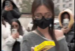 八卦吃瓜爆料娱乐直播,揭秘八卦吃瓜爆料娱乐直播背后的精彩故事